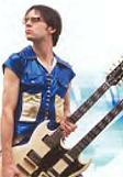 Paul Gilbert - Paul Gilbert playing guitar