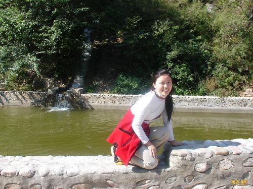 photo no.3 - This is the 3 rd photo . I can decide to add which one as my profile. And how to add my profile? These photos are all in travlling ,with good landscape . Hope they also bring you happy.