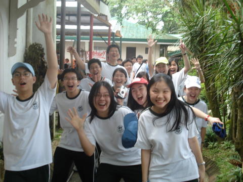 3b fieldtrip - Our best pic!! JUMP!!