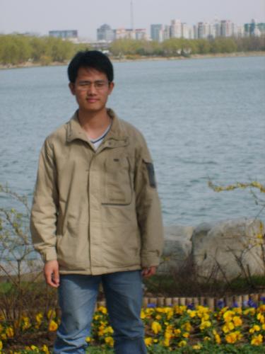 1 - It is me too.Frankly speaking ,my English is not very well. I hope I can make lots of friends and learn a little English here.