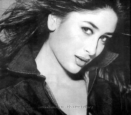 photgraph - Recently she also walked the ramp with Shahid for friend and designer Manish Malhotra at the Will’s lifestyle India Fashion Week in Delhi. Today the actress celebrates her 26th birthday in Goa with her friends and family. Kareena plans to have a party and dinner for her near and dear ones.