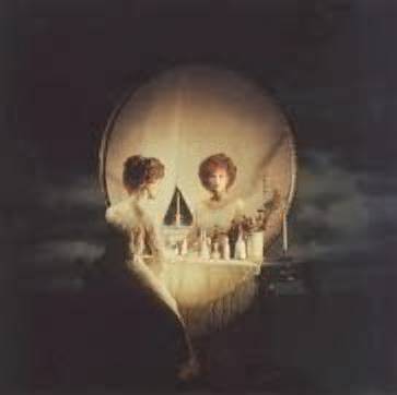 illusion - what can u see in the picture?????