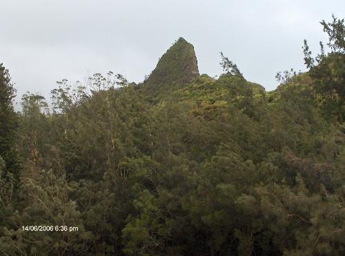mountian view - hawaiian mountains are very rocky, very steep sheer cliffs, up to three thousand foot almost vertical drops.