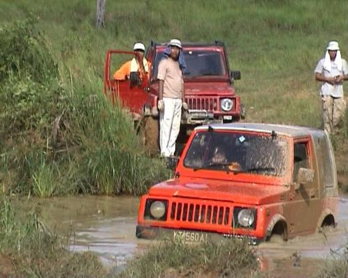 Sierra swimming - Sierra offroading & swimming