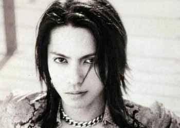 hyde smile - a nice picture of hyde, in sepia color. hmm, he really does look good