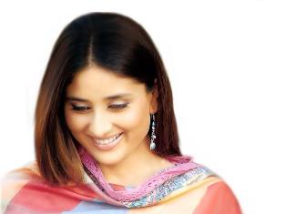indian beauty - Her sister, Karisma Kapoor, is also an actress. Other living relatives include maternal aunt Sadhana, and cousins Shivani Kapoor, Ranbir Kapoor and Nikhil Nanda.
