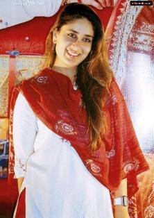 I love her in indian salwaar kameez - Kareena attended Jamnabai Narsee School in Mumbai and then went to Welham Girl's Boarding School in Dehradun. She then went to Harvard for summer school and took a course in microcomputers and information technology for three months.