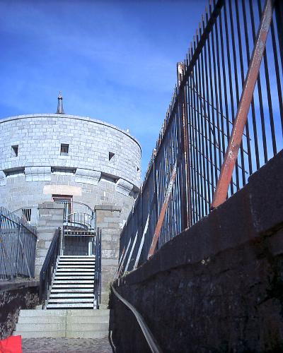 Downtown Drogheda - A walking tour of Drogheda, which is half n hour north of Dublin. It is a medieval town with many beautiful cathedrals, a river front, and the remains of St Oliver Plunket.