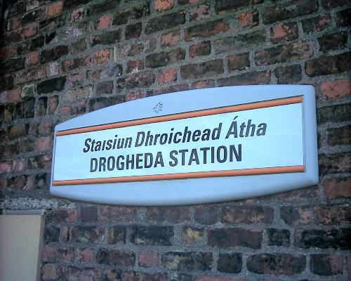 Downtown Drogheda - A walking tour of Drogheda, which is half n hour north of Dublin. It is a medieval town with many beautiful cathedrals, a river front, and the remains of St Oliver Plunket.