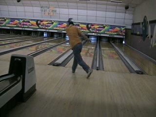 Bowling - Me bowling