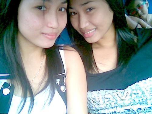 me and my sister.. - this is me and my sister,chilaxin at the car goin to mall