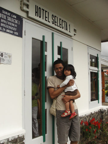 proud father of kilababe - me and my daughter on a family weekend at Selecta, the cool cozy place in Malang, East Java.