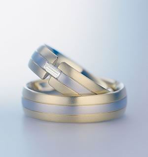 wedding ring - A sign proves that both of you will be starting your life together.