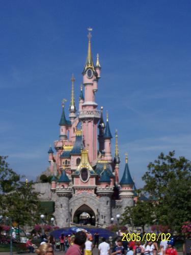 Sleeping Beauty's Castle - Disneyland Paris Sleeping Beauty's Castle taken from Main St USA