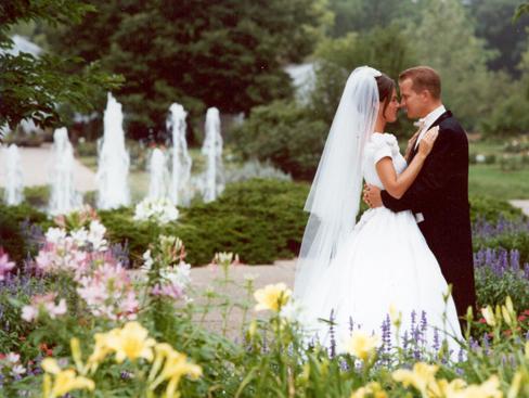 dream wedding.. - my dream wedding is a garden wedding.. how about u?