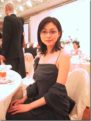 nice girl with glasses - what a nice girl with a black dress and glasses