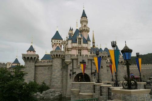 Hongkong Disneyland - A great place to unwind and forget about stress for a day!