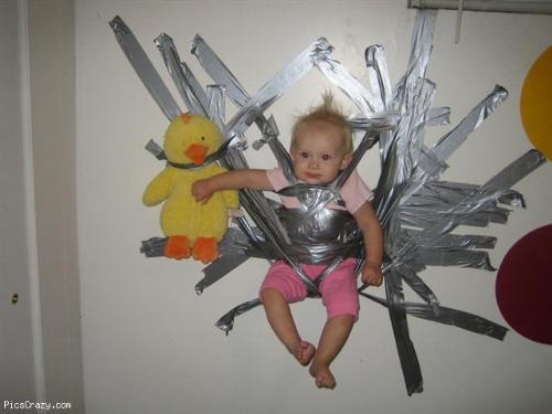 baby hanging around - funny baby pics