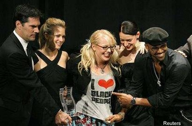 Criminal Minds Season 2 - I heard that Criminal Minds cliff hanger will be Gideon going head to head with his arch nemisis and his life will hang in the balance. I hope that Gideon can come out of it because he really makes the show. I dn't know if I would watch if he left... we will see.