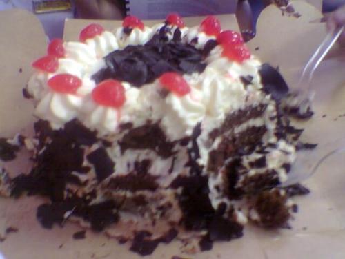 cake - black forest cake from goldilocks