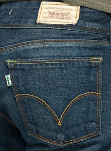 Levis Jeans - eco jeans by Levis - created with 100% organic cotton, no metal rivets, naturaly dye and a recycled cardboard label.