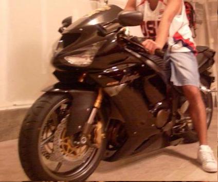 Kawasaki Ninja - 2006 kawasaki ninja zx6r 636. I just got this bike back in Nov. 2006