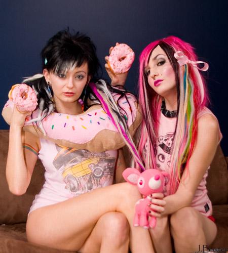 Doughnuts - Audrey and Zui Suicide love their Trashy Life fake doughnuts