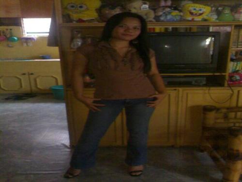 earthly me - wenggay in the housE!