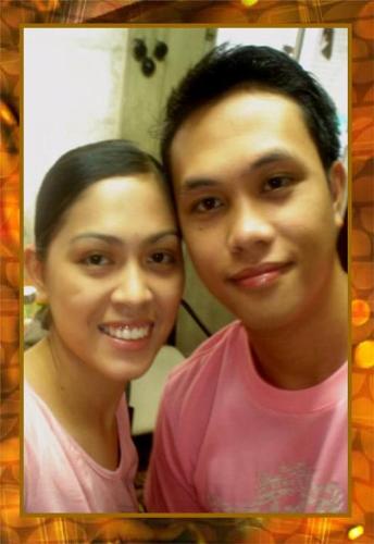 love ko 'to (am lovin it) - Me and my hubby...am not yet married with this photo yet... my hubby's name is Jayson