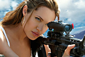 angelina jolie  - Hmm.. !!