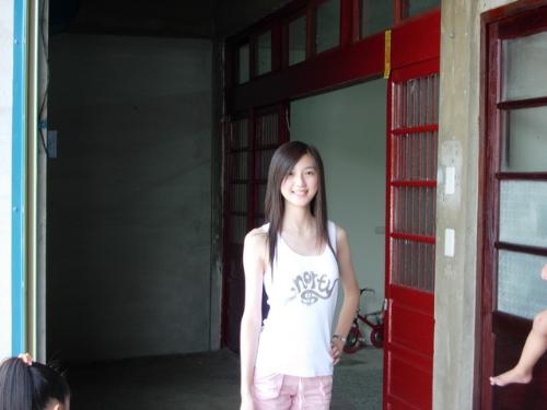 double - she is most attractive girl,what do you think??