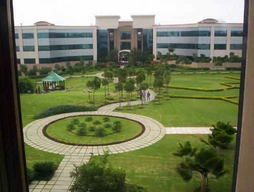 infosys campus - infosys campus in hyderabad
