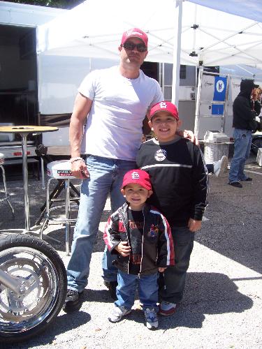 Kids w/ Joe Martin - It was a privilage for my kids to meet Joe Martin, of the Martin Bros Choppers. Joe Martin is the Worldwide Bike build-off winner.