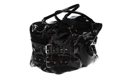 m barretto collection - This is the Alexander bag in black patent leather from M Barretto's 2007 bag collection. Please log on to www.bagsonmymind.multiply.com for more bags and information.