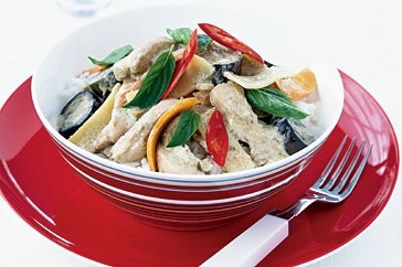 Chicken and coconut curry - This recipe will sure make you enjoy this wonderful curry.