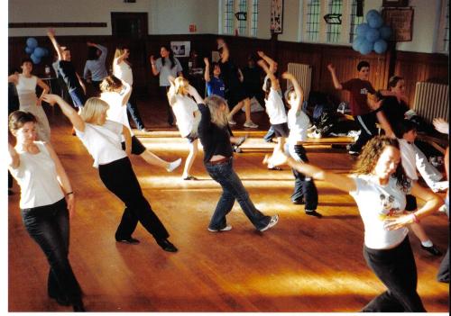 Some peoples on a dance lesson! - some peoples learn to dance from TV, others from sister/brothers, others take dance lesson...