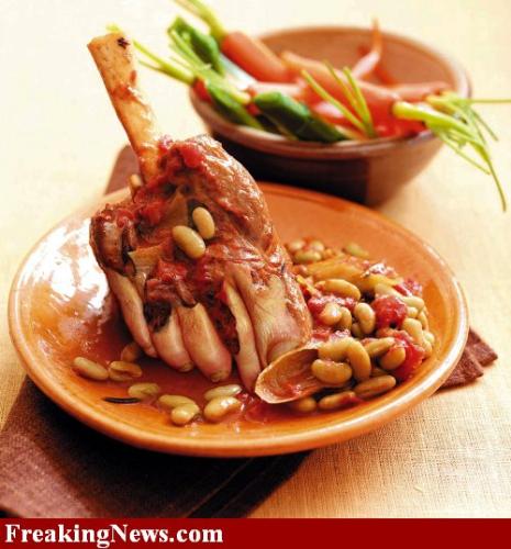 roasted foot - Foot with beans.