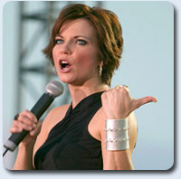 Martina McBride - When God Fearing Women get the blues