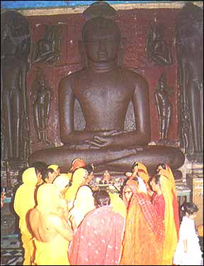 kundalpur - Bade Baba of Kundalpur . A well known tirth place for Digember jains. It is near Damoh M.P . It is about 1500years old statue of first jain thirthker Adinath