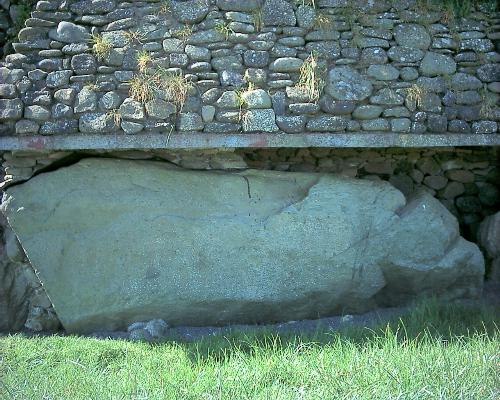 Visitor Center Newgrange - Stone age culture on display at Newgrange.