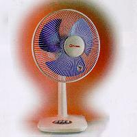 Camel Desk Fan - I have bought this desk fan with my earnings here in myLot plus a Swatter!