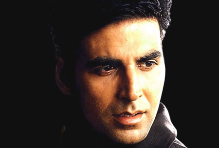 Akshay Kumar Khiladi of bollywood. - Akshay kumar has done comedy in recent movies like Heera Pheri, Phir Bhi heera Pheri, Khakee, etc