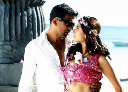 Akshay Kumar - Akshay Kumar and Twinkle Khanna are made for each other.