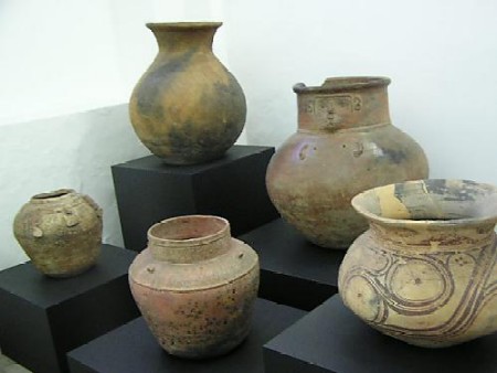 Pots - Antiques