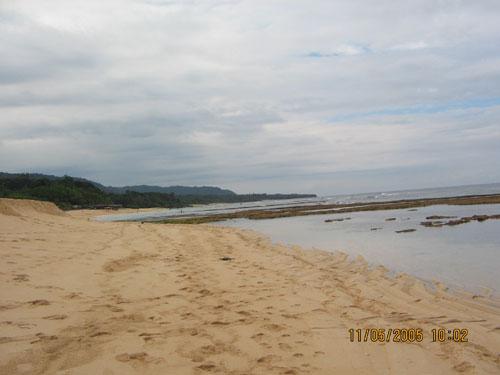White Beach of Bolinao Pangasinan - This is a white beach in the Philippines in the province of Bolinao Pangasinan... This beach is a boracay-like beach because it is a white sand beach and it is great place for your summer vacation..