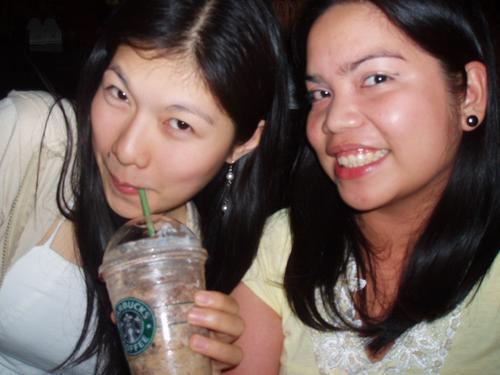 frap girl! - I and my girl-friend hanging out! =D