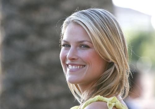 Ali Larter - Ali Larter in a yellow dress