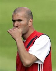 zidane - photo of zidane