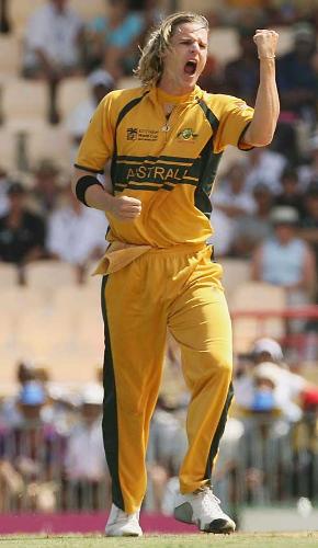 Nathan Bracken claimed the first wicket - Nathan Bracken claimed the first wicket when he bowled Graeme Smith, Australia v South Africa, 2nd semi-final, St Lucia, April 25, 2007