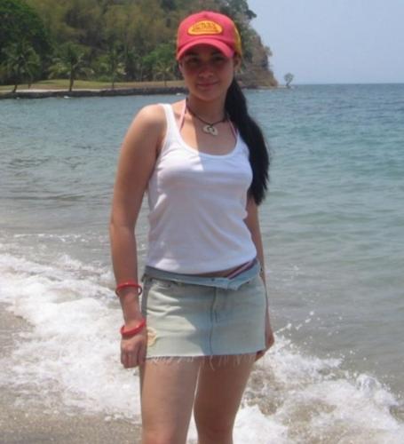 bea - bea at the beach